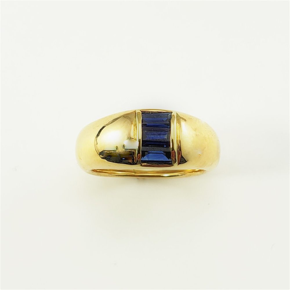 Vintage 18 Karat Yellow Gold and Natural Sapphire Ring Size 5.75 #9728